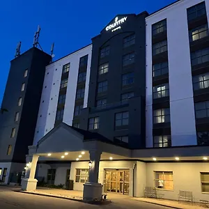 Country & By Radisson, Falls, On מלון